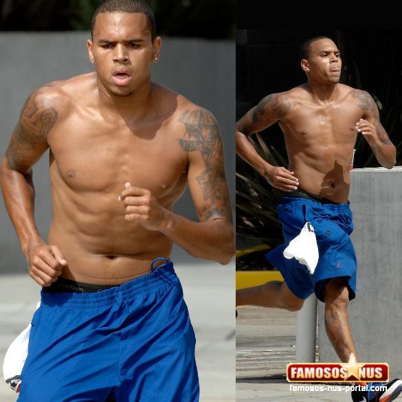 O Rapper Chris Brown Exibe Corpo Sarado Em Corrida