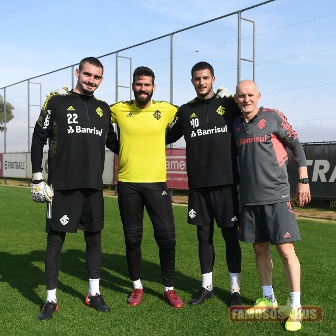 Goleiro do Inter posta nude e acaba chamando bastante atenção