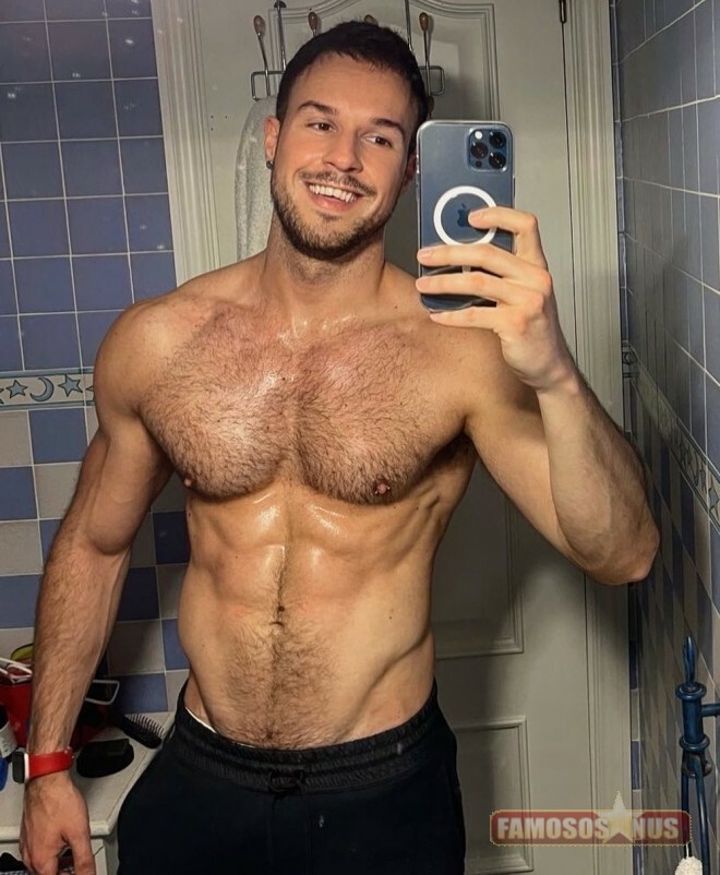 Peludinho Perfeito Do Intagram Causa Nos Nudes