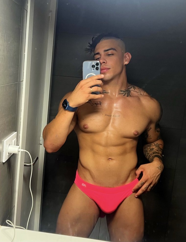 Modelo Fitness Ajota Entrega Muito Nos Nudes